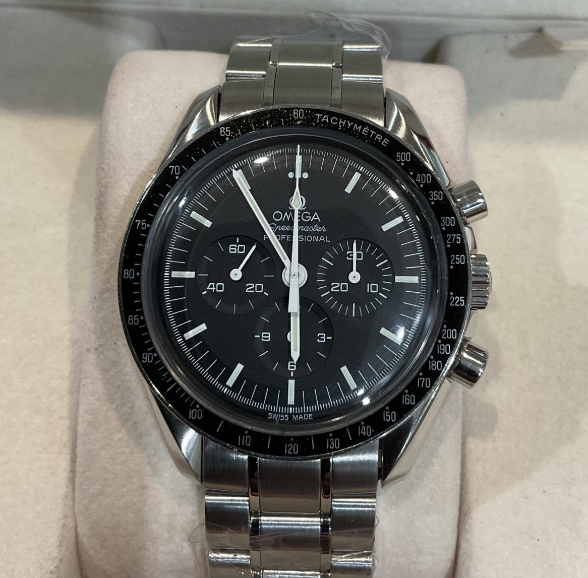 AAF5AD09-311F-4068-BAAF-A54083B6F79A